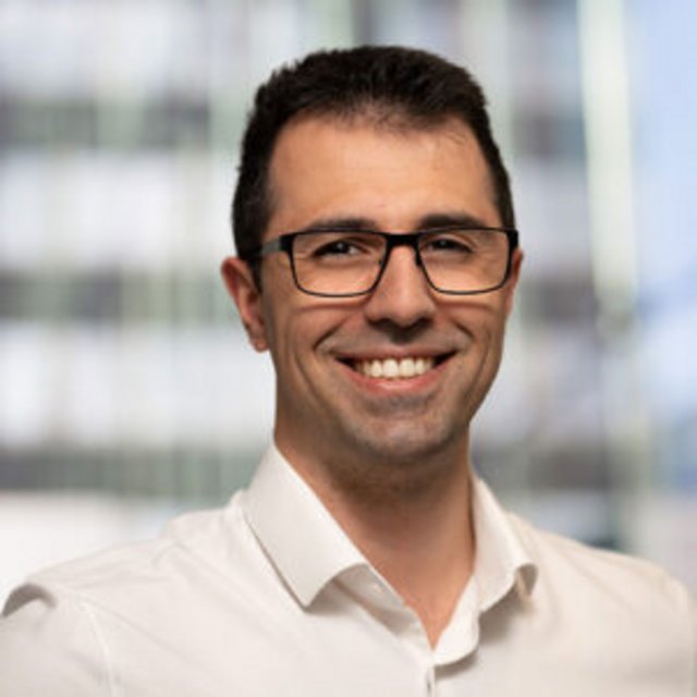 Özgür Cem Özcan